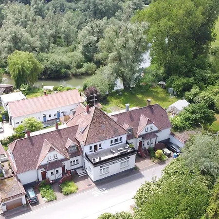 Haus Mediterran - Gemütliches 130 M² Für Max. 7 Personen Mit Balkon Und Garten Am Bodensee Ferienhaus Radolfzell am Bodensee